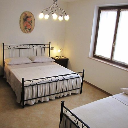 Appartamento Serena Ponti sul Mincio Bagian luar foto